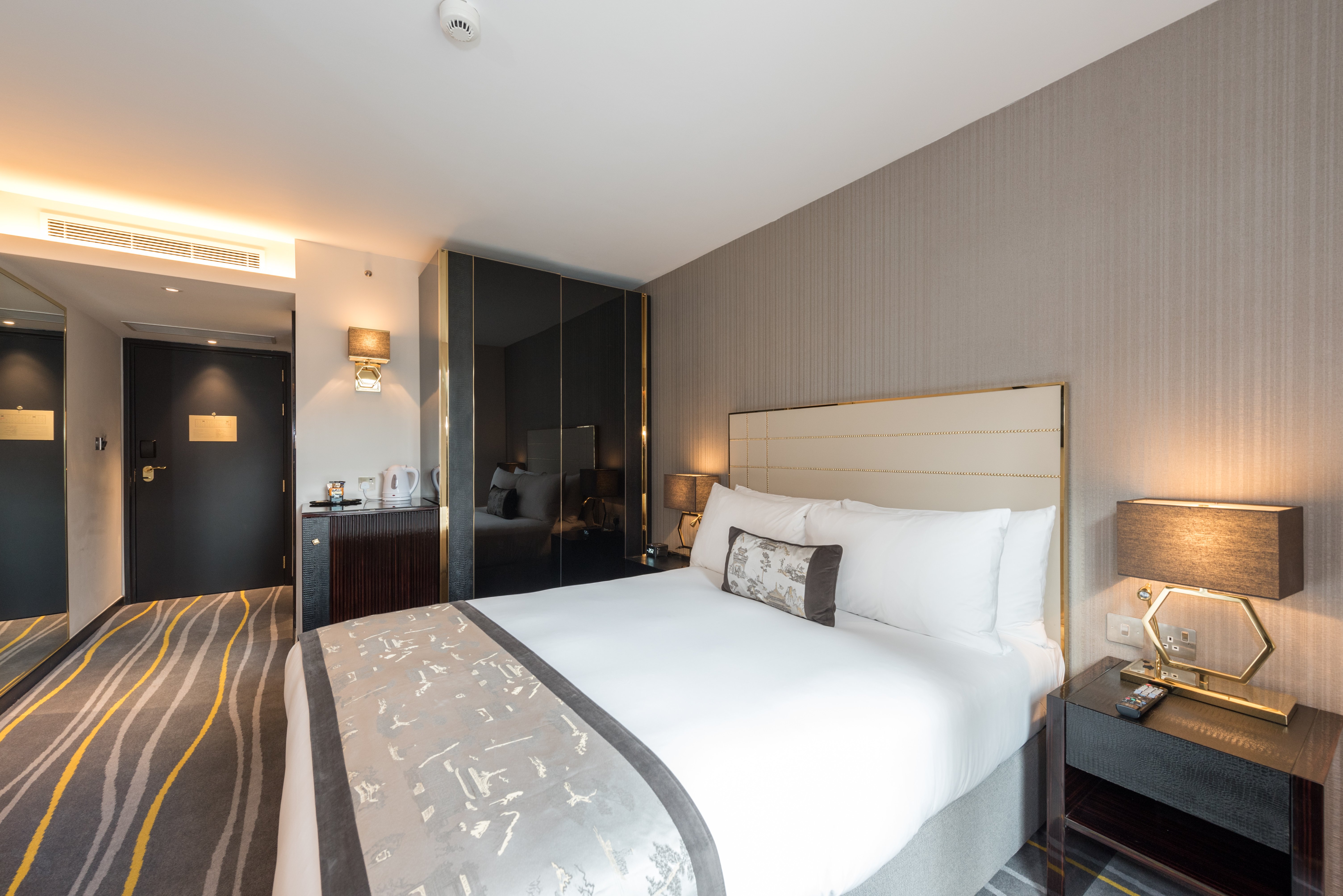 Leonardo Hotel London Aldgate - Formerly Hotel Saint 7/50