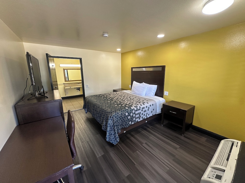 Crossroads Inn 23/39