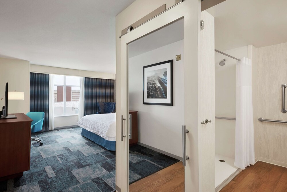 Hampton Inn Suites Rosemont Chicago O Hare 28/46