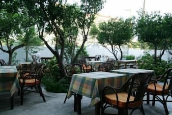 PLATON HOTEL 16/27