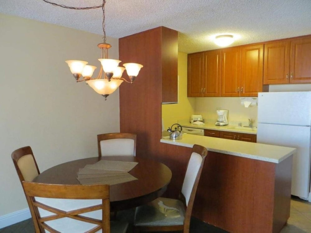 Jockey Resort Suites Center Strip 54/73