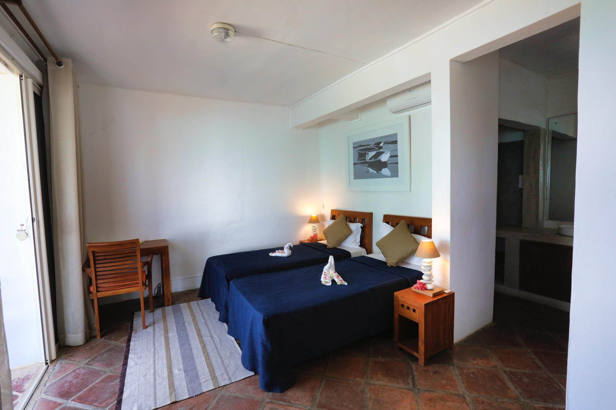 Superior, Double Bed, Sea Side