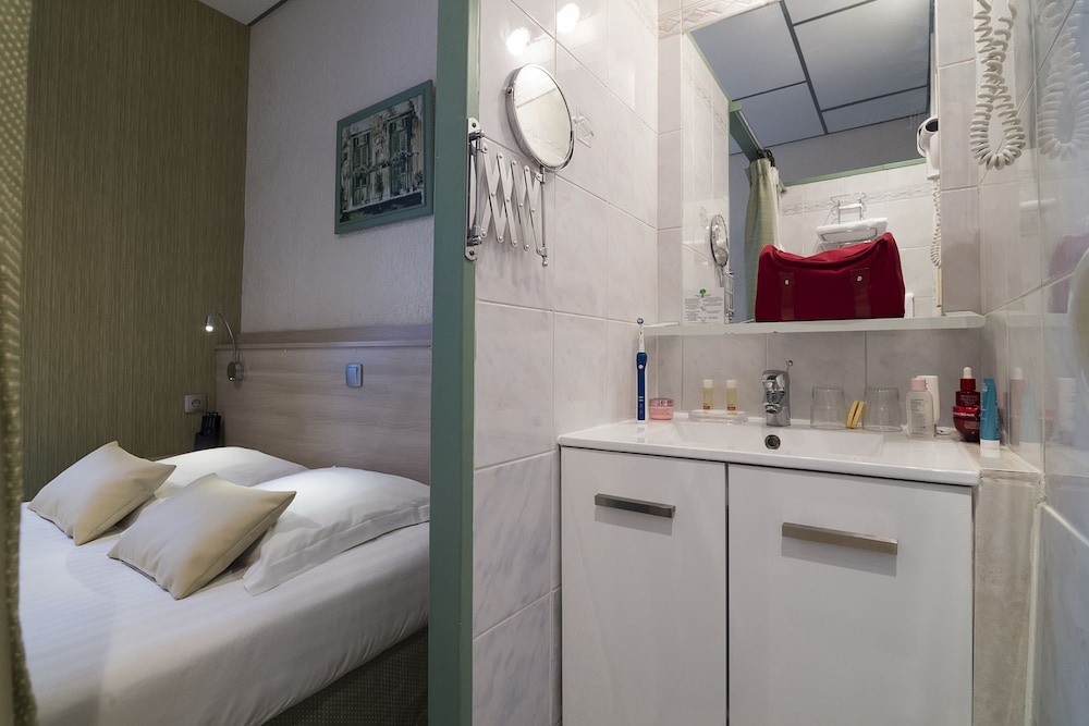 Hotel du Moulin d Or 50/50