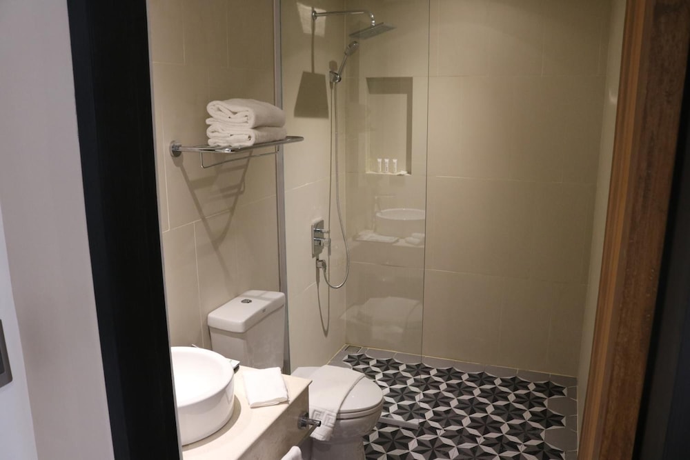 Acacia Hotel Bacolod 19/20