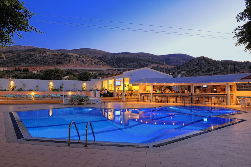 Melissa Apartments, Studios & Suites 33/60