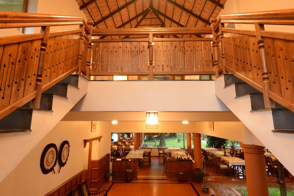 Green Woods Resort 56/70