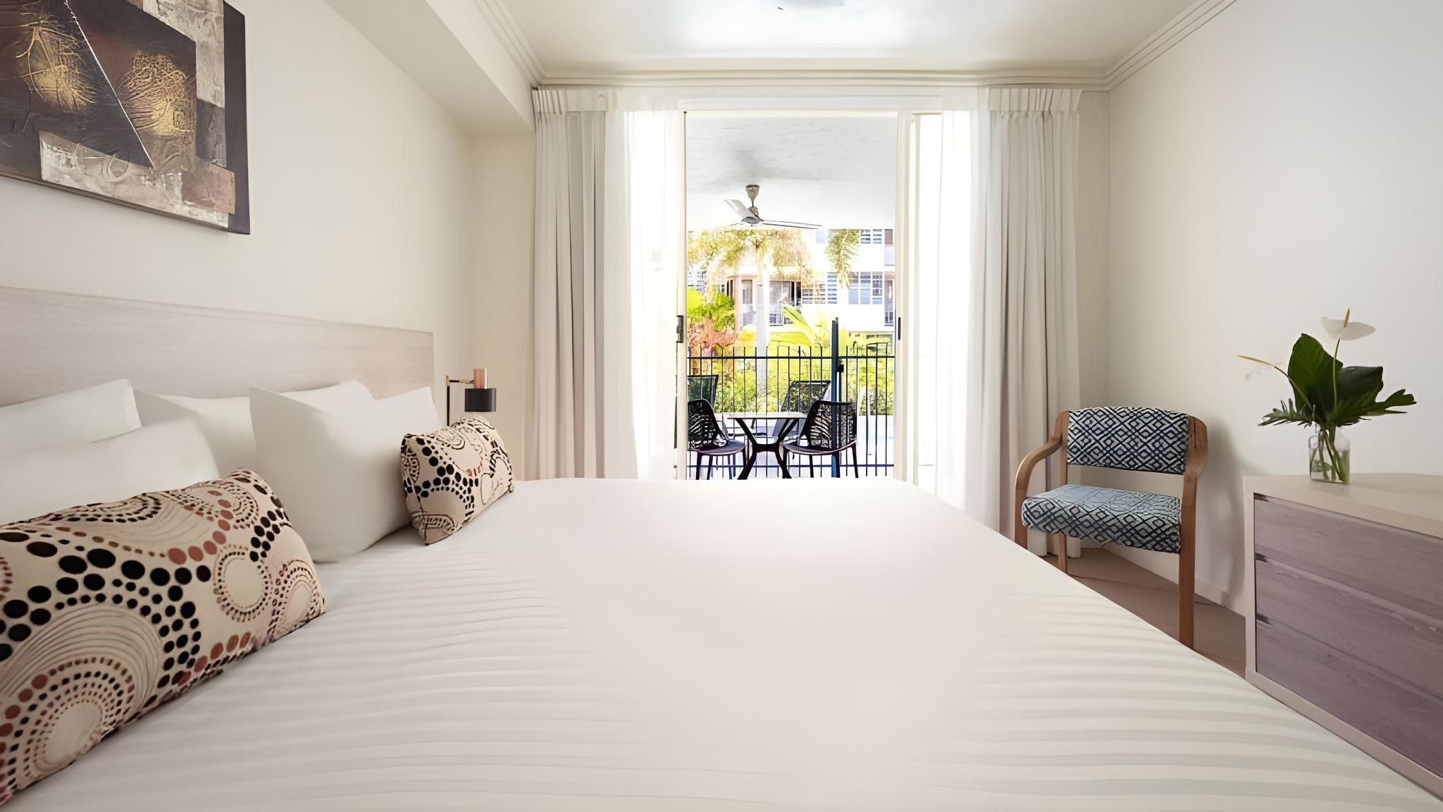 3 Bedrooms, Swim Out, Lagoon, Dual Key