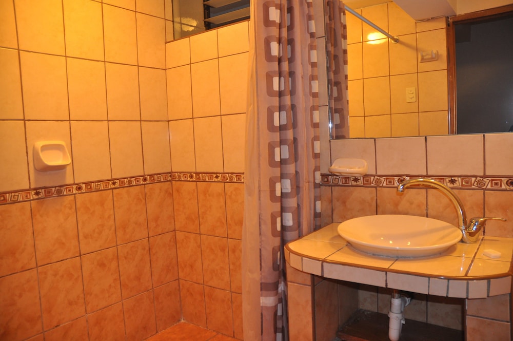 Wayras III INN Cusco 36/42