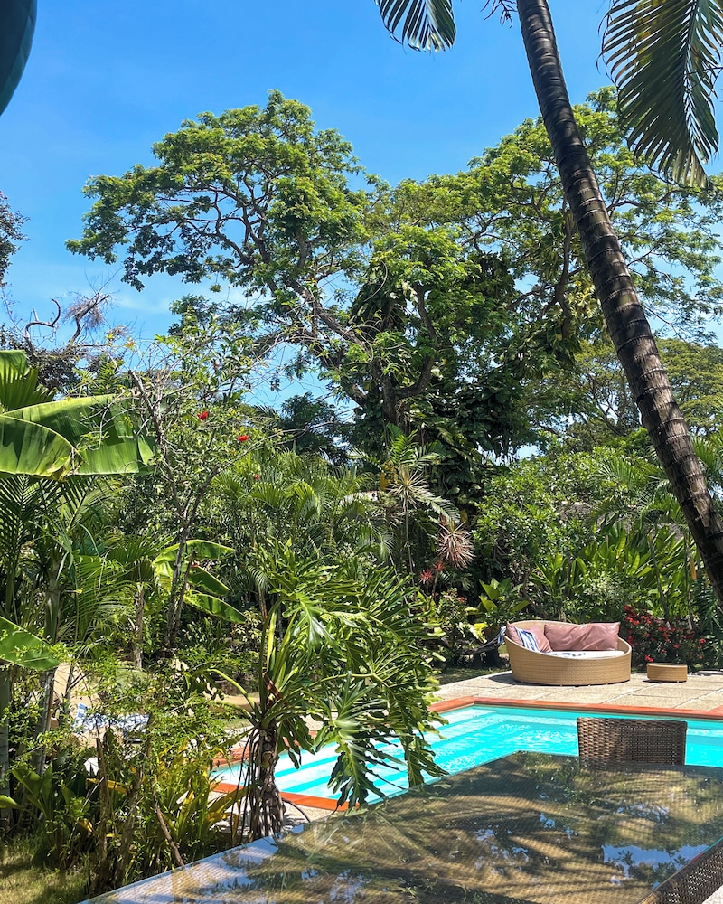Hibiscus Garden Resort 58/64