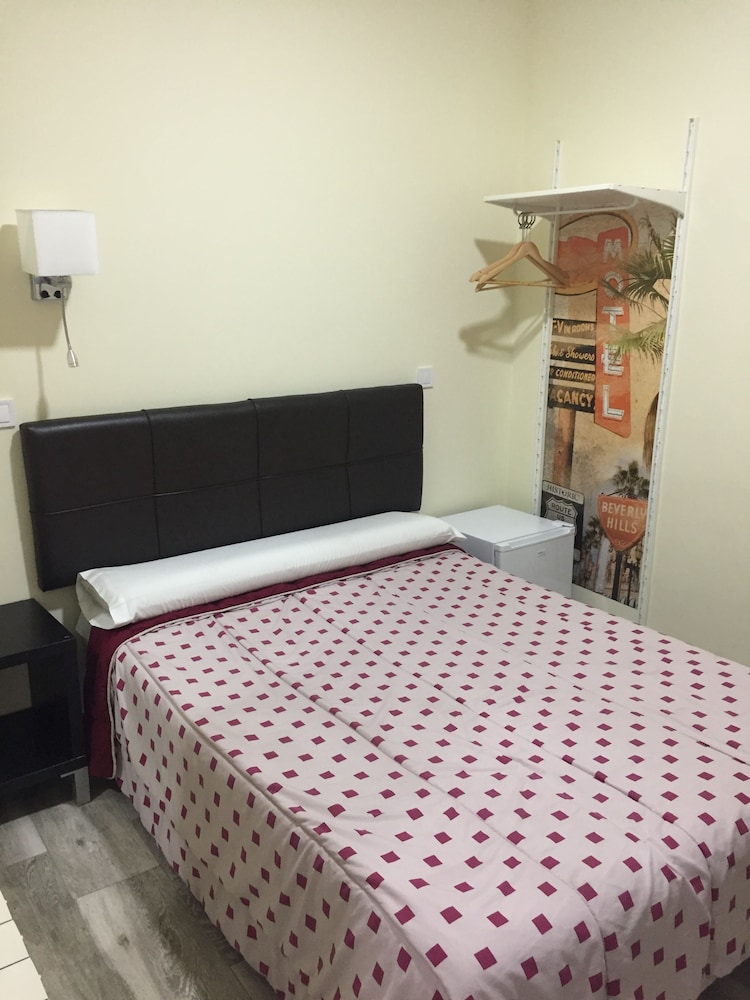 JQC Rooms 9/33