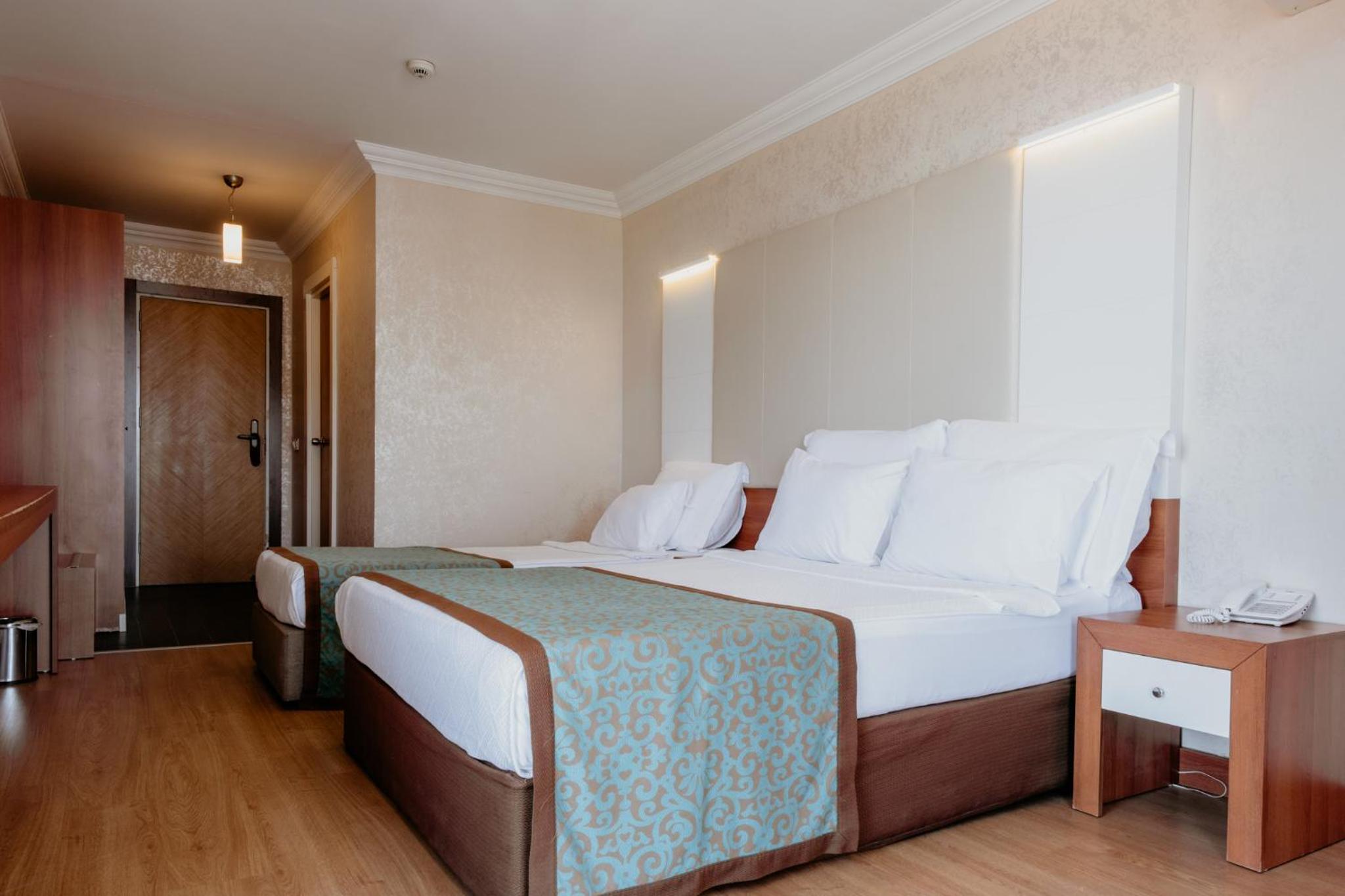 Room, Double Bed, Castle View