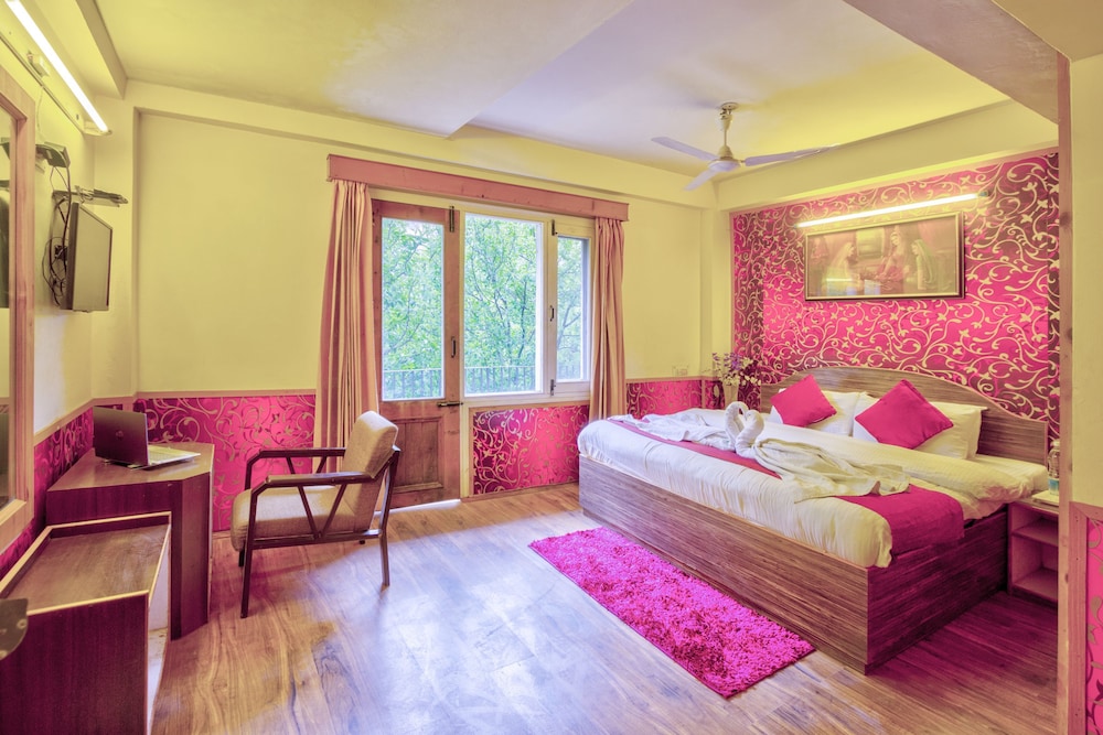 Hotel Monarch Residency 26/50