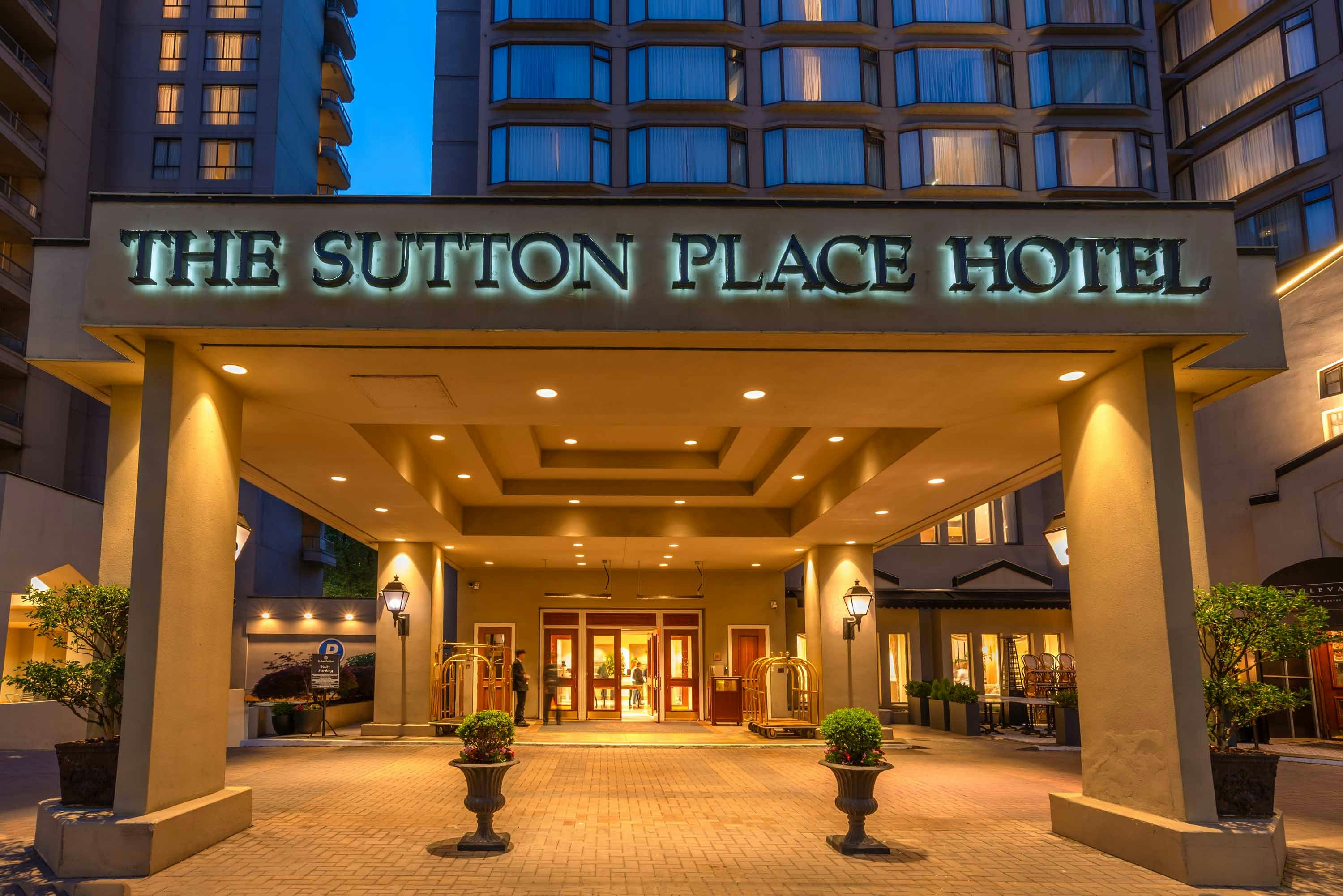 Sutton Place Hotel 1/55