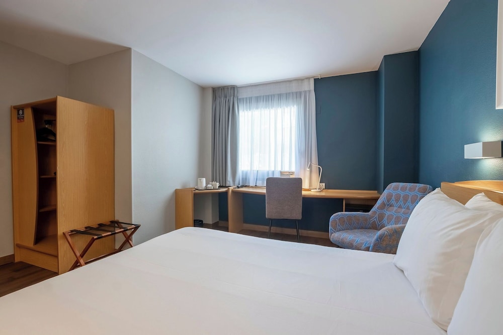 غرفة بسرير مزدوج، Travelodge Alicante Puerto 8/10