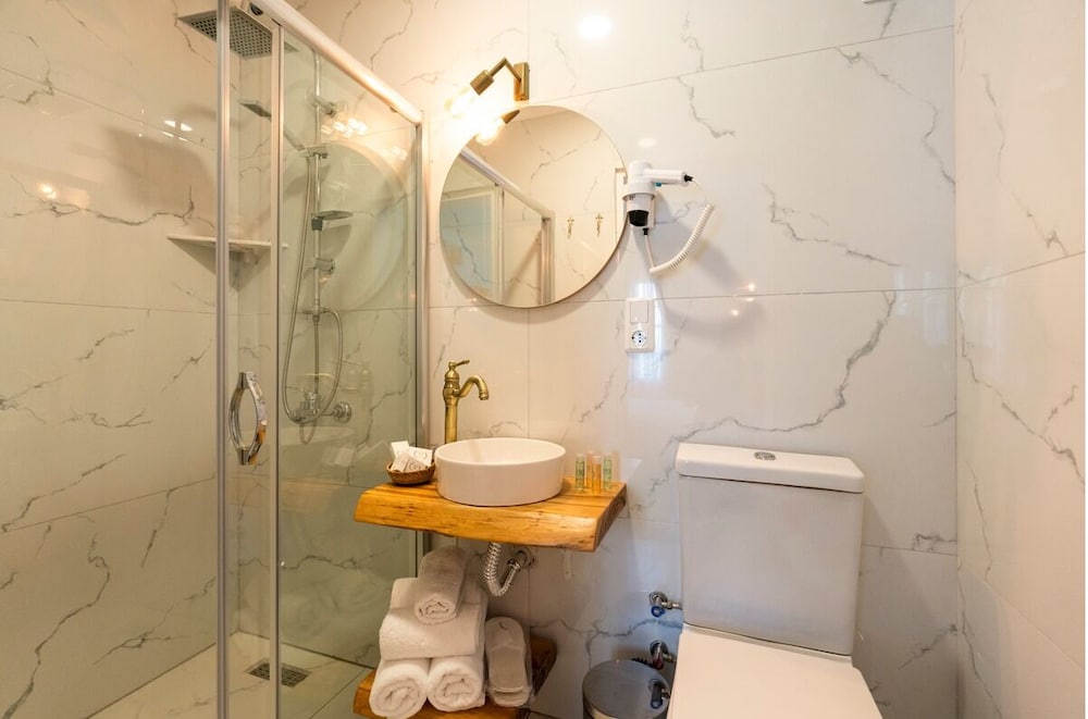 Aya Butik Otel Büyükada 46/50