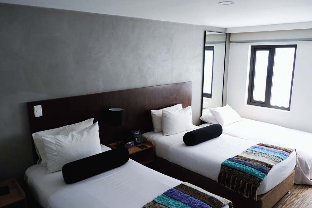 Hotel DC Feria 19/61