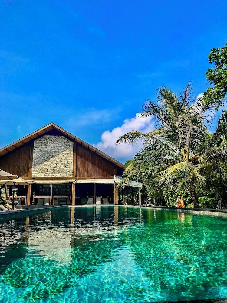 The Barefoot Eco Hotel 8/63