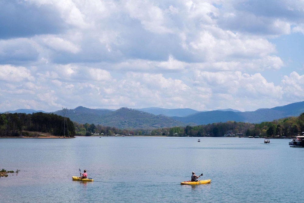 The Ridges Resort And Marina 54/66