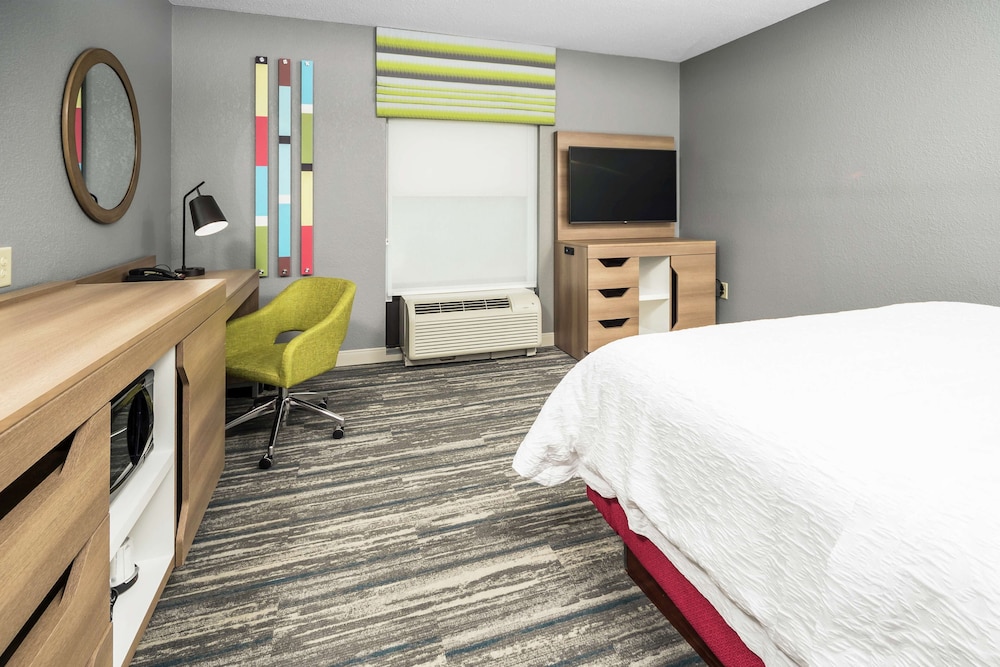 Hampton Inn Wilson Downtown 16/50