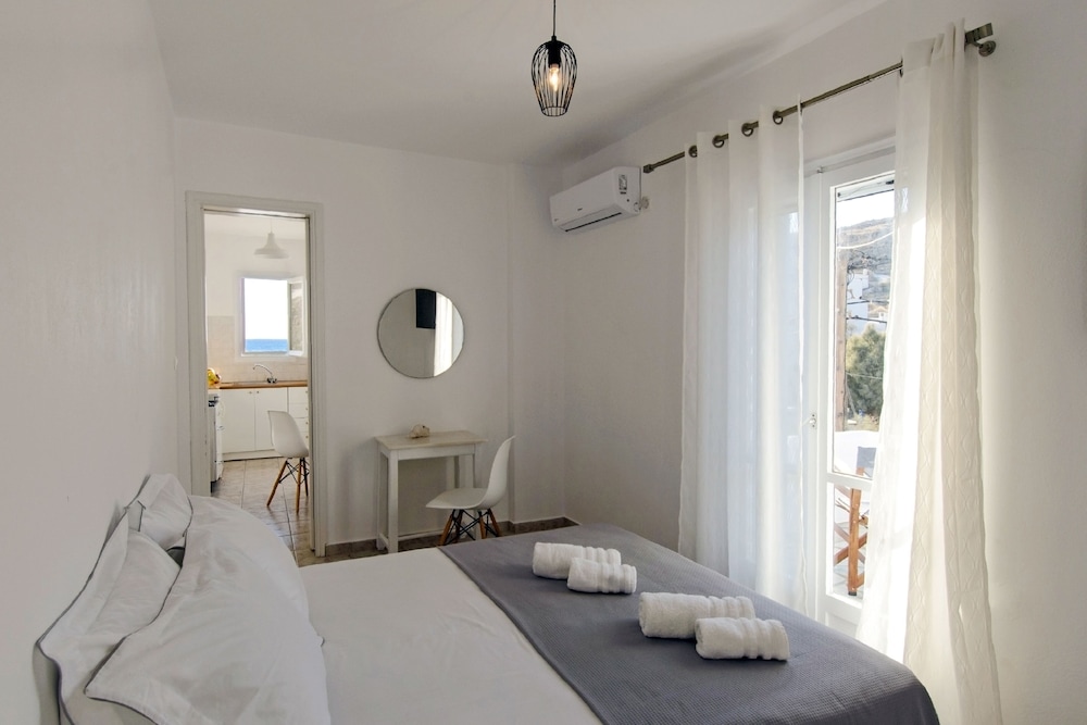 Perigiali Rooms 17/58