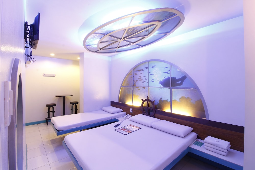 Astrotel Novaliches 10/50