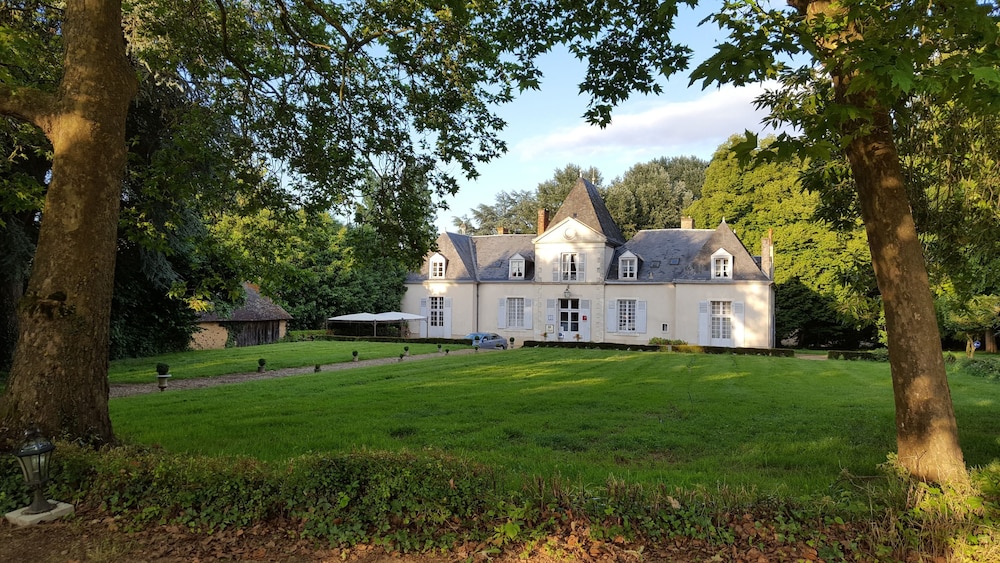 Domaine de Chatenay 36/42