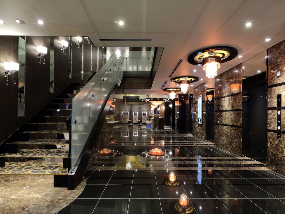 Apa Hotel Nagoya Sakae Kita 68/70