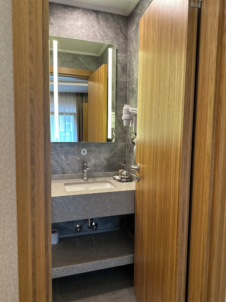 Hotel Ravi Istanbul 13/58
