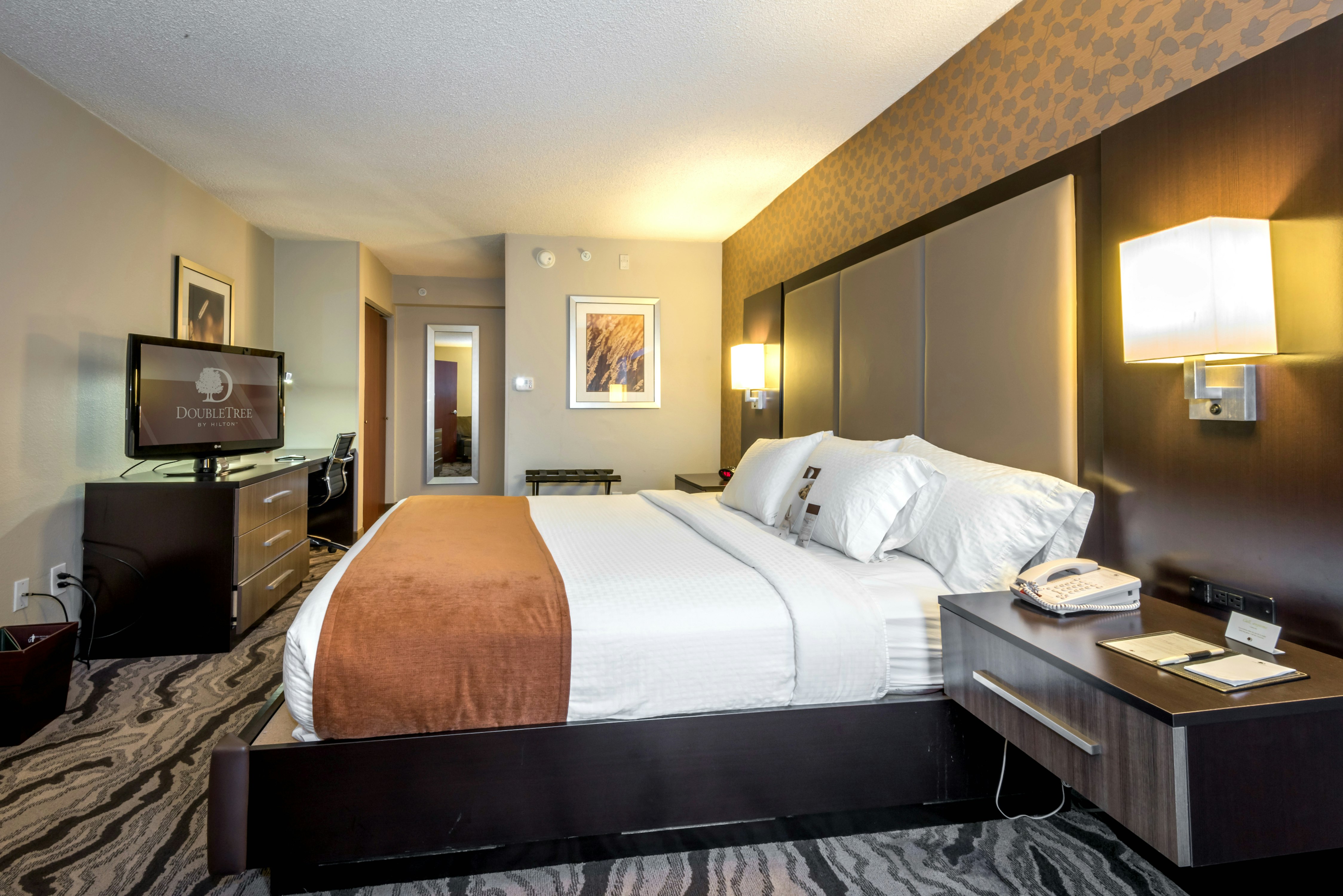 Doubletree By Hilton Hotel Montgomery Downtown 21/43