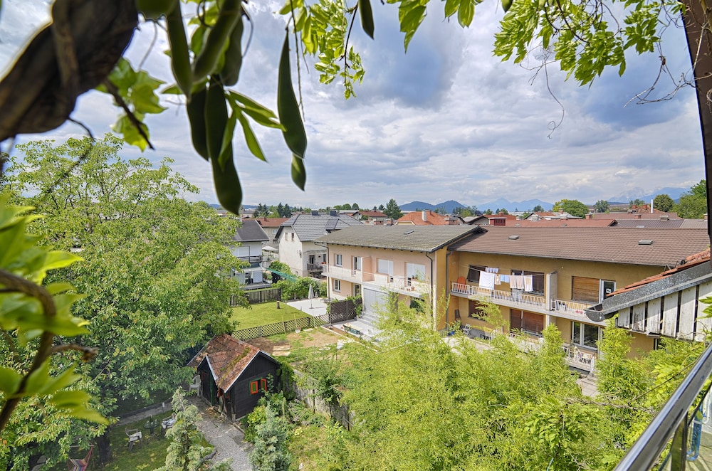 Family Guesthouse GreenSLO 43/50