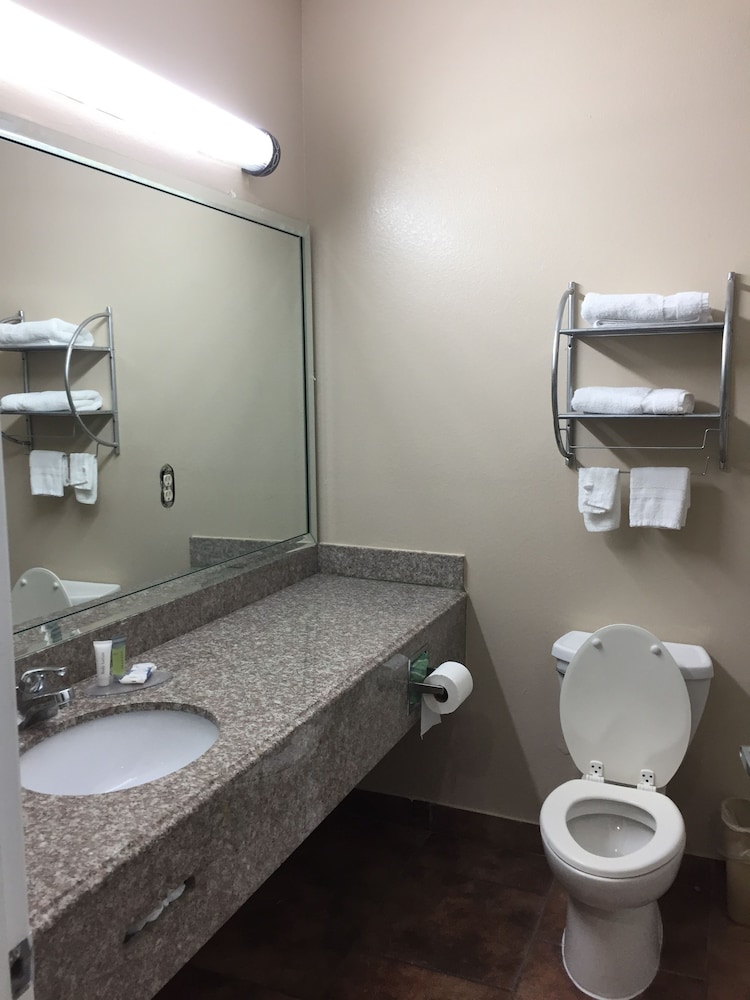 Scottish Inns Suites Timber Creek Houston 22/41