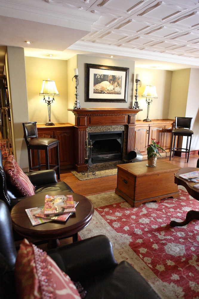 Candlewoods Guesthouse 36/48
