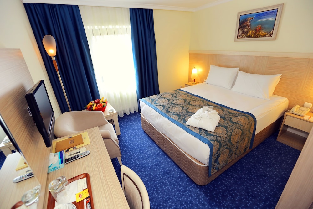 ATAKULE KING HOTEL 8/28