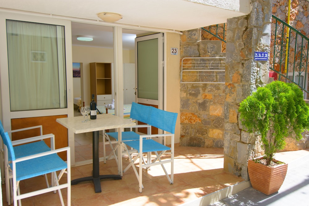 Ammoudara Beach Hotel Apartments 7/67