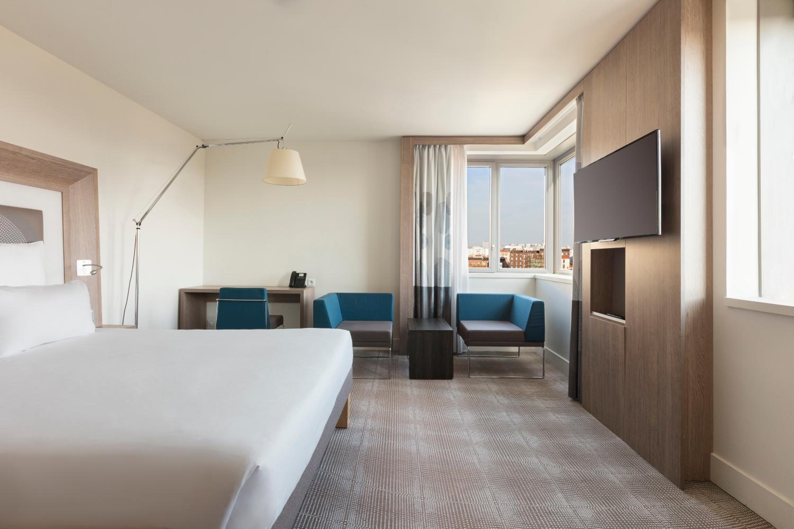 Deluxe, Double Bed, Sofa