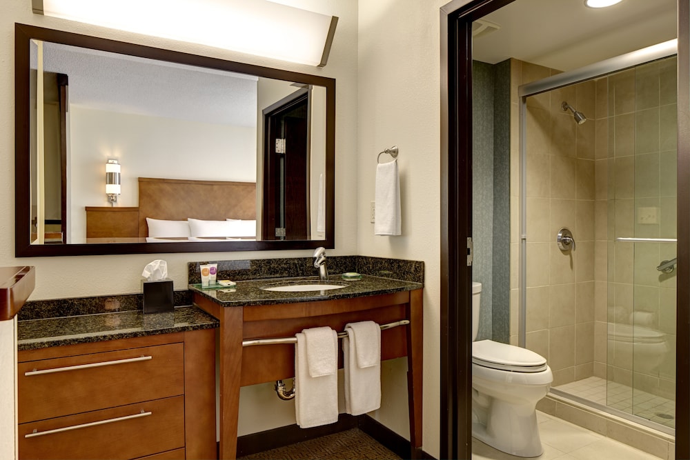 Hyatt Place Coconut Point 15/64
