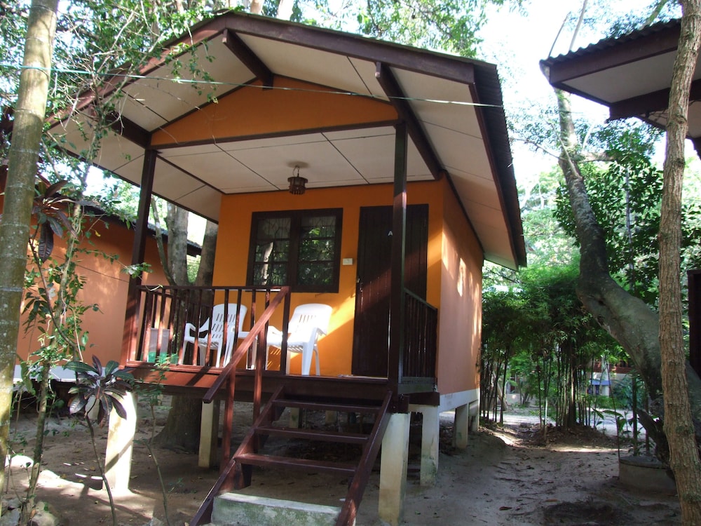Moonhut Bungalows 3/34