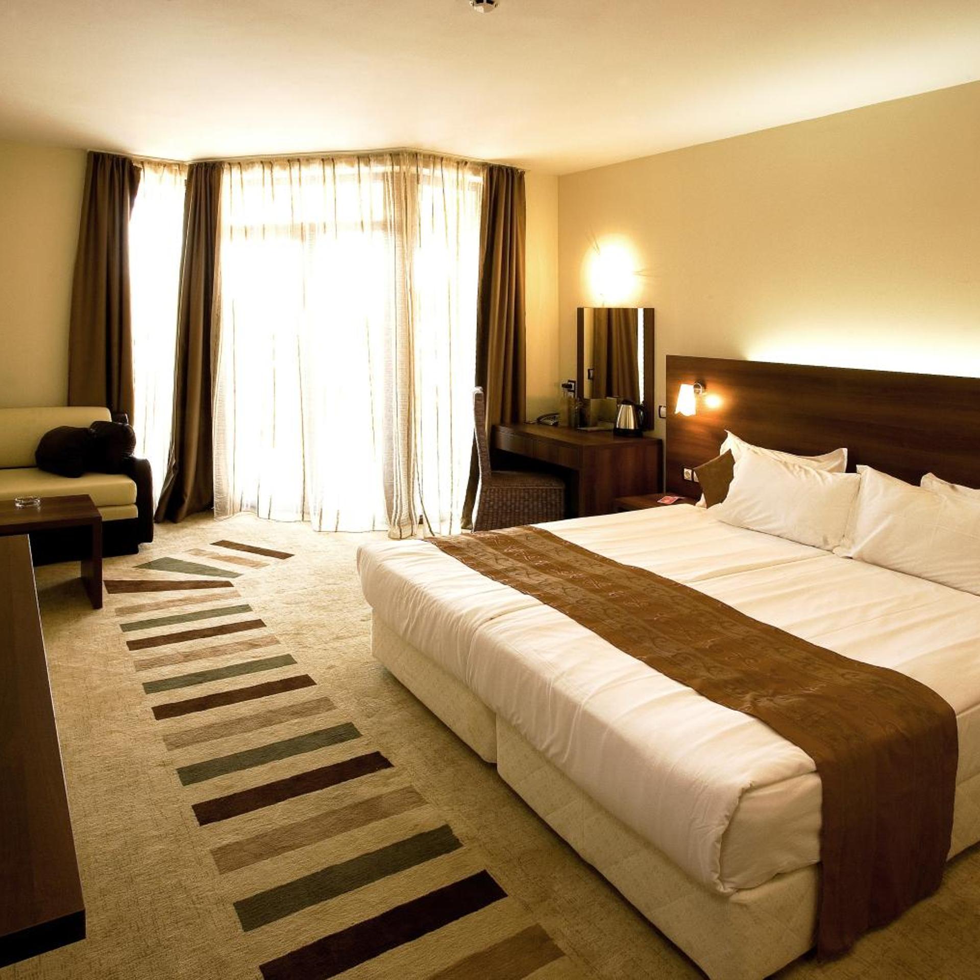 Laguna Beach Resort And Spa 19/65