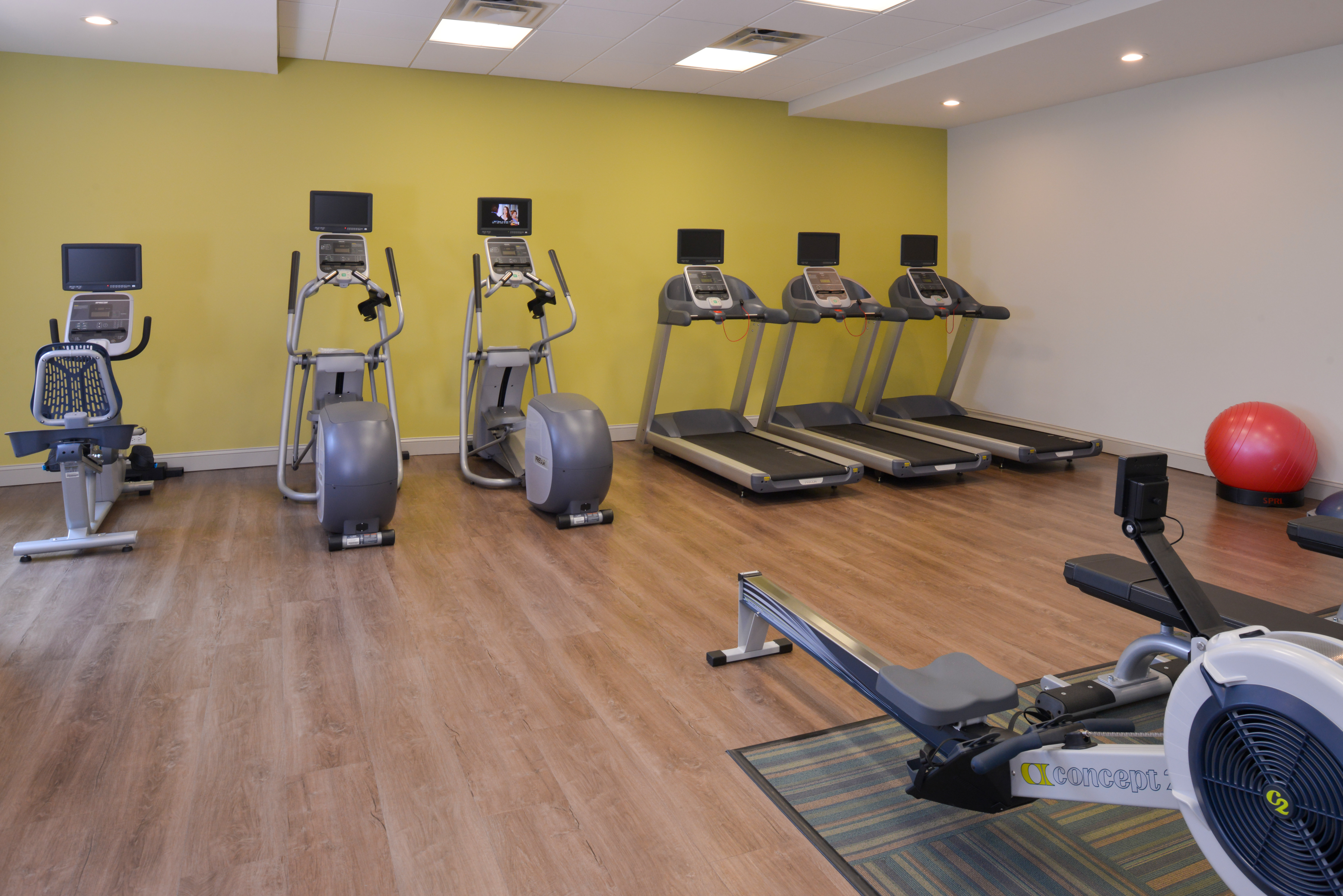 Holiday Inn Express Spring Hill 20/50