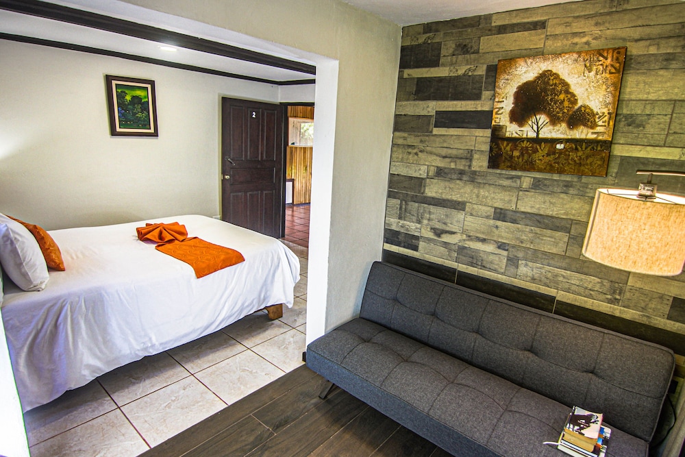 Mar Inn Bed and Breakfas 33/67