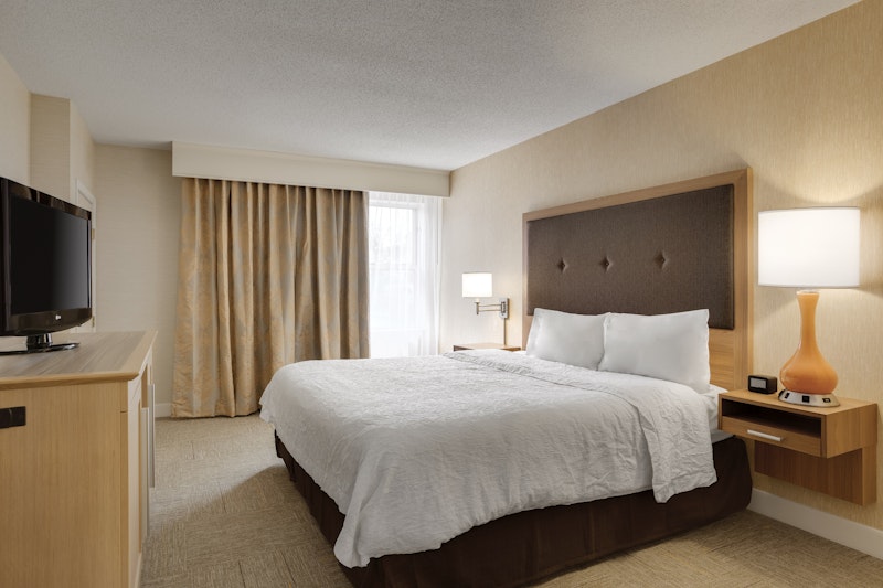 Hampton Inn Suites Cleveland Independence 13/40