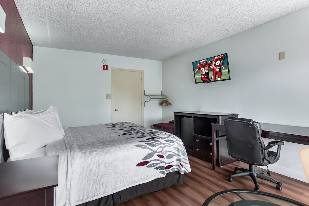 Red Roof Inn Monteagle – I-24 (ex Motel 6 Monteagle TN) 13/28
