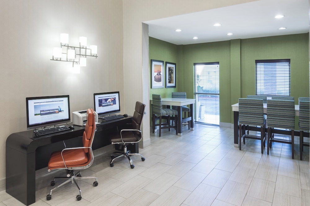 Holiday Inn Express And Suites Duluth Mall Area 60/69