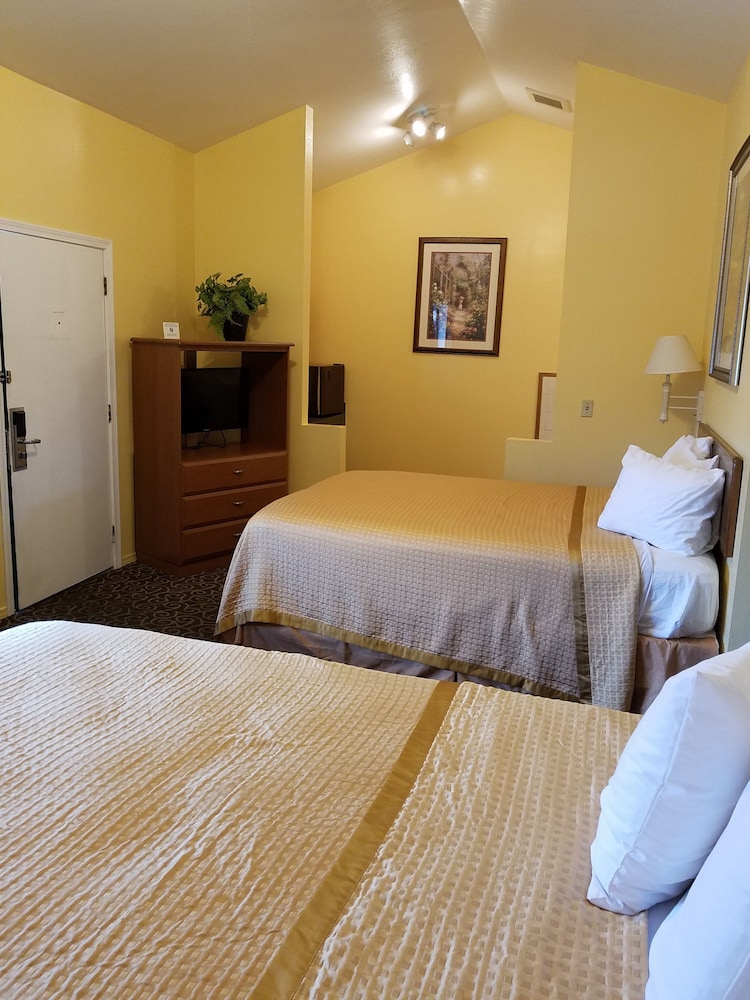 Travelodge by Wyndham Wenatchee 13/32