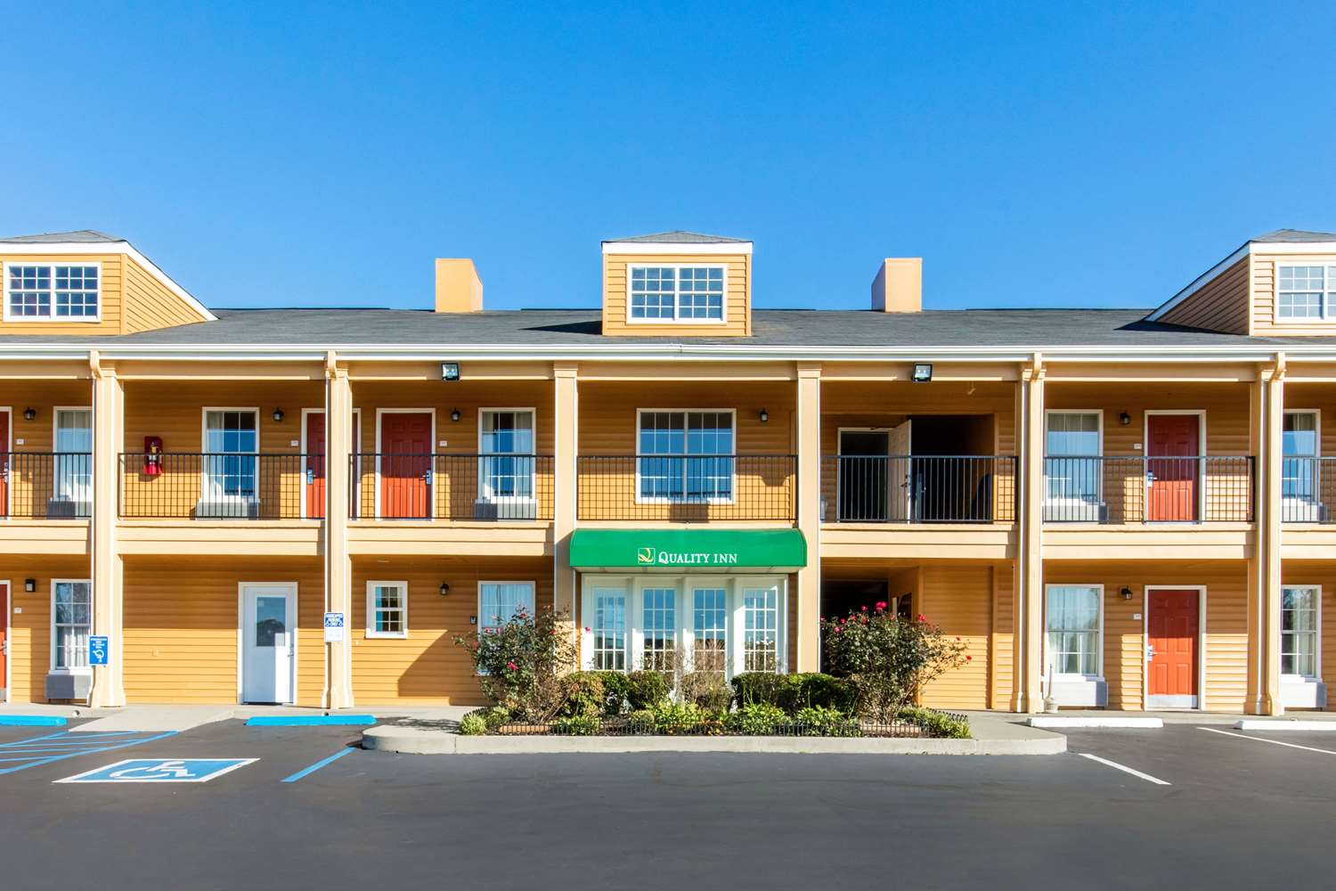 Quality Inn Arab Hwy 231 1/15