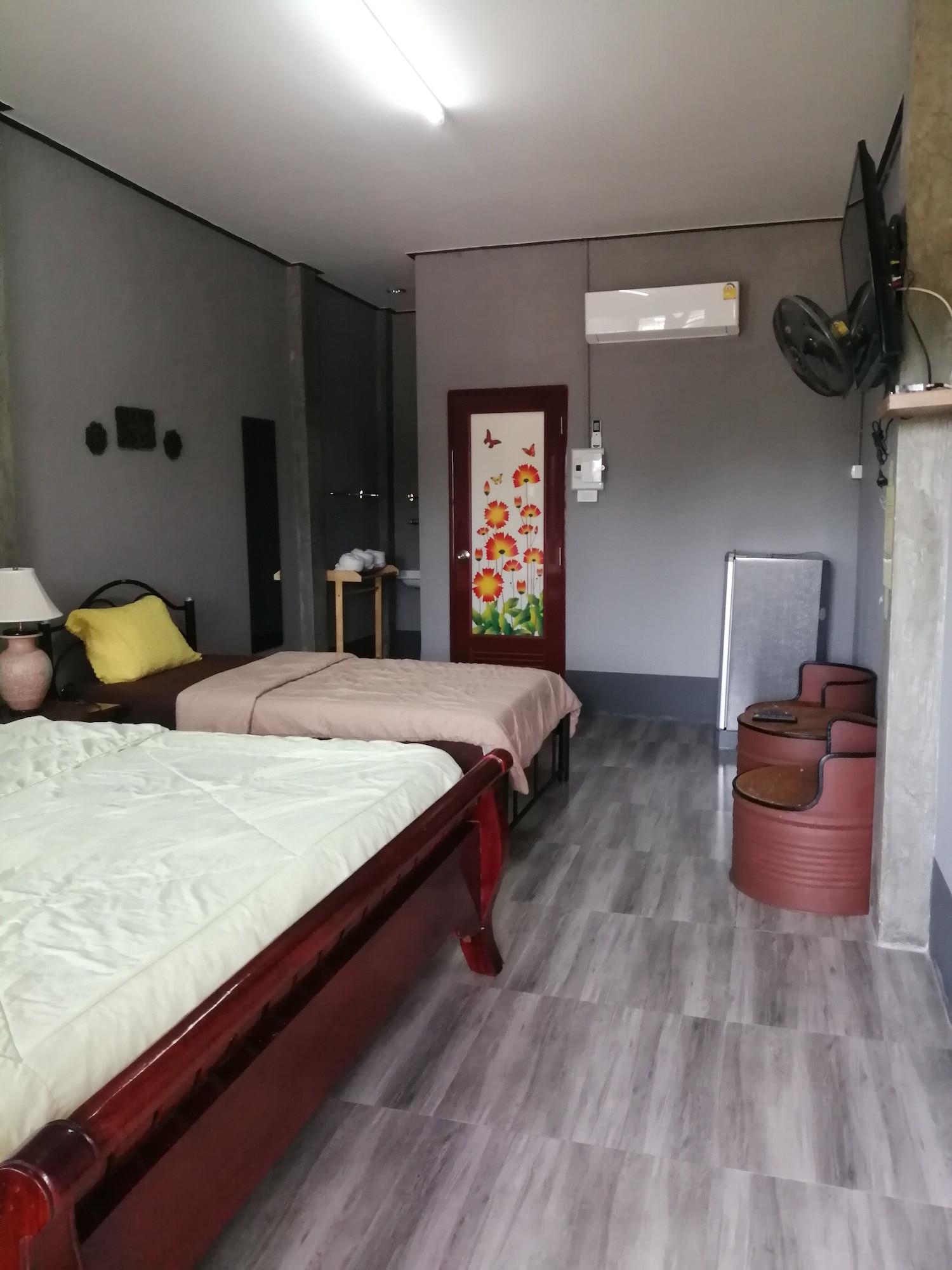 Yotin Guest House 9/19