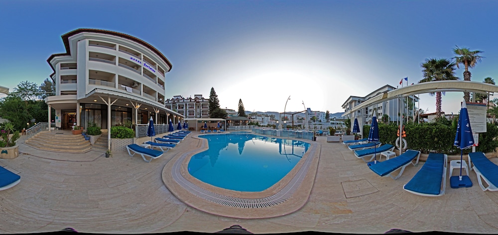 Portofino Hotel 45/50