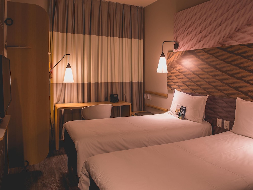 Ibis Carlos Barbosa 22/70