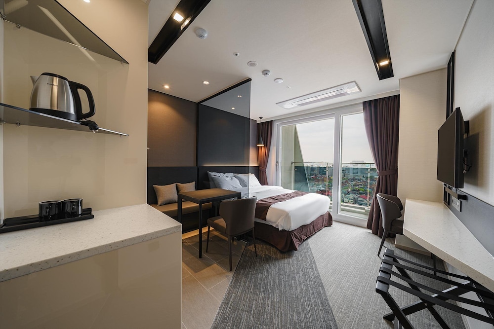Gloucester Hotel Kintex 33/61