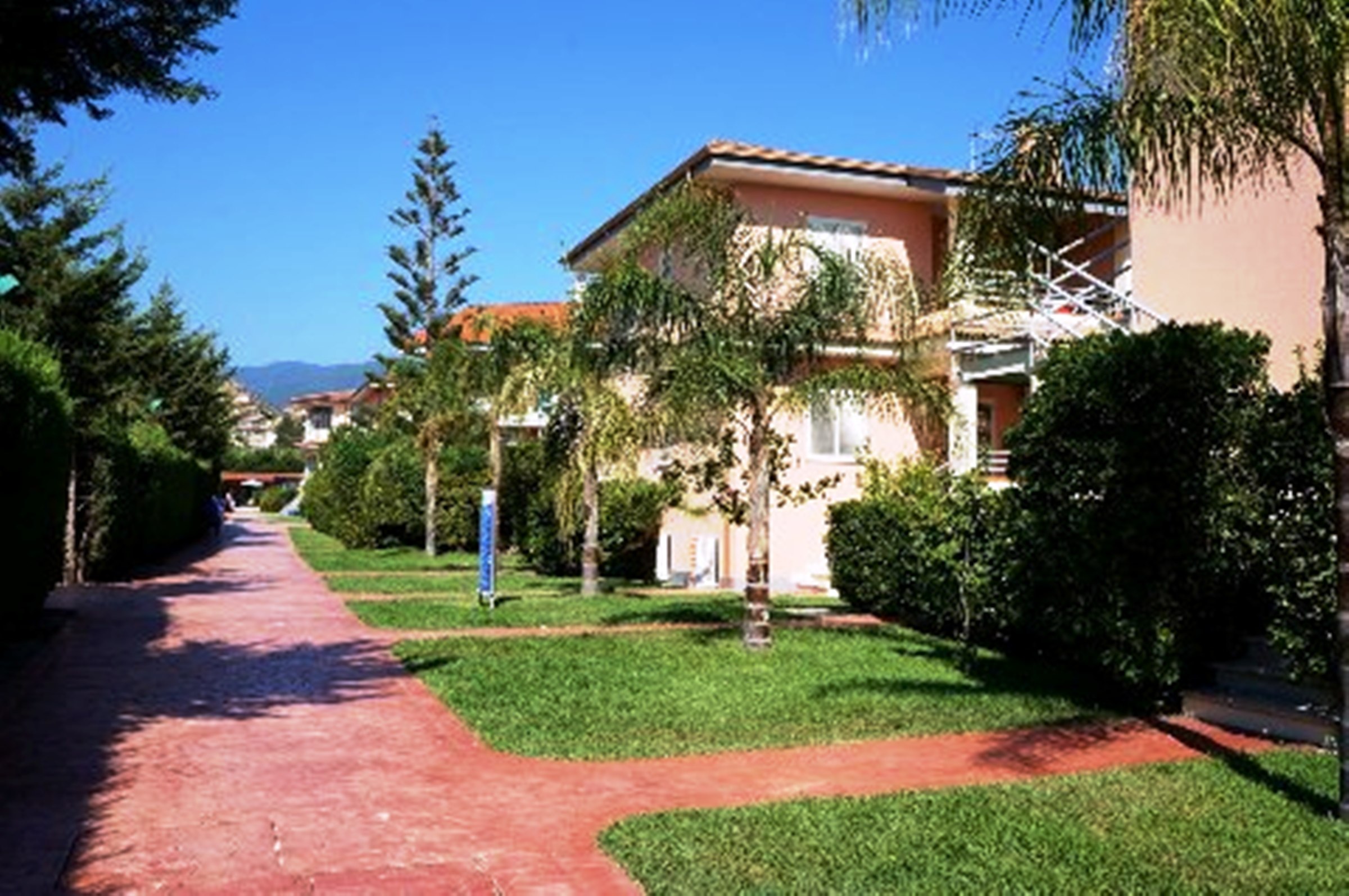 Club Esse Aquilia Beach Village 47/52